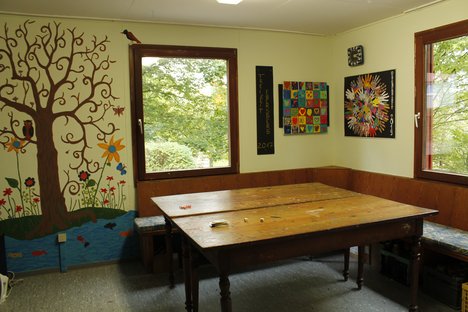 Blick ins Innere des Hauses des Aktivspielplatzes